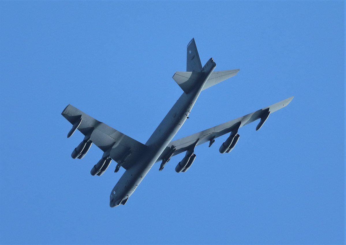 More B52's returning to @RAF_Fairford after the days sorties. 