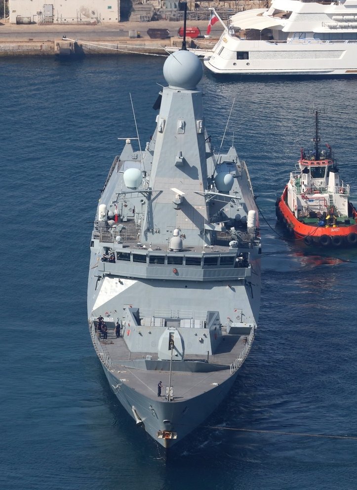 RoyalNavy destroyer @HMSDefender arriving in Gibraltar this morning 