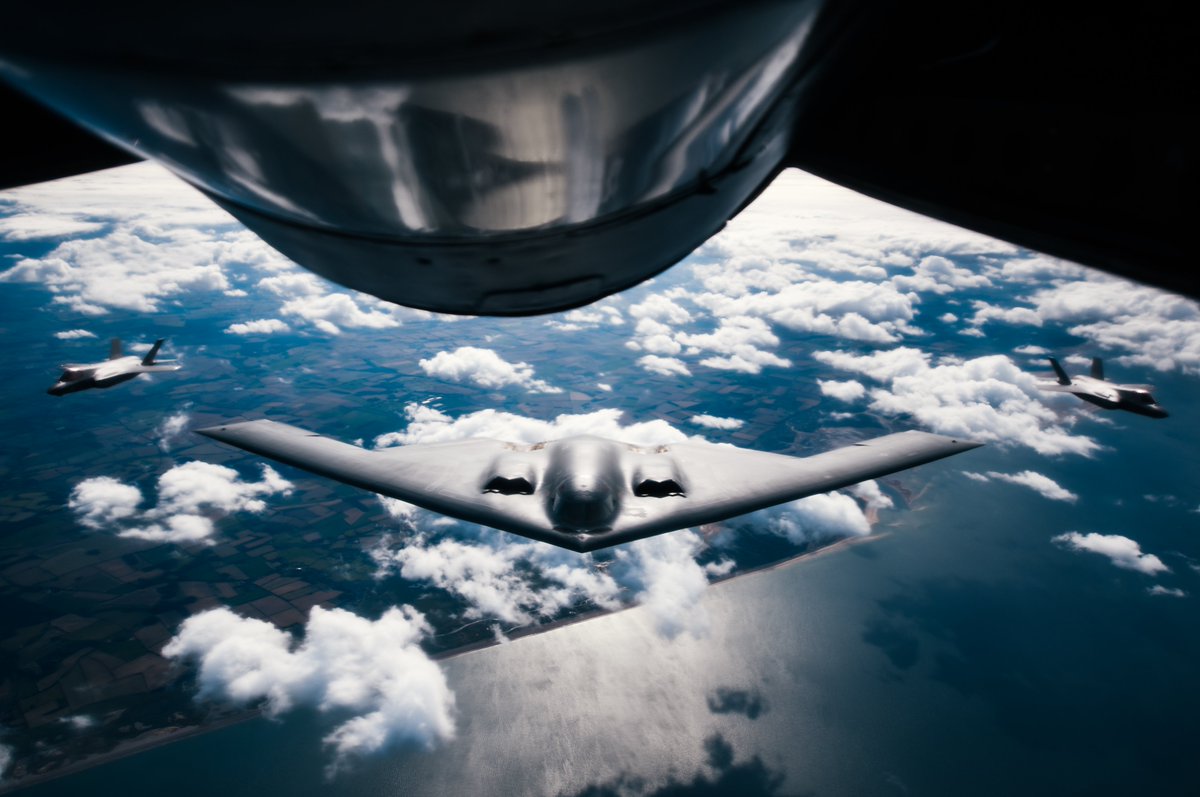 U.S. Air Force B-2 Spirit bombers conducted interoperability training with @RoyalAirForce F-35 fighters yesterday, in the first-ever non-U.S. F-35 integration with the B-2