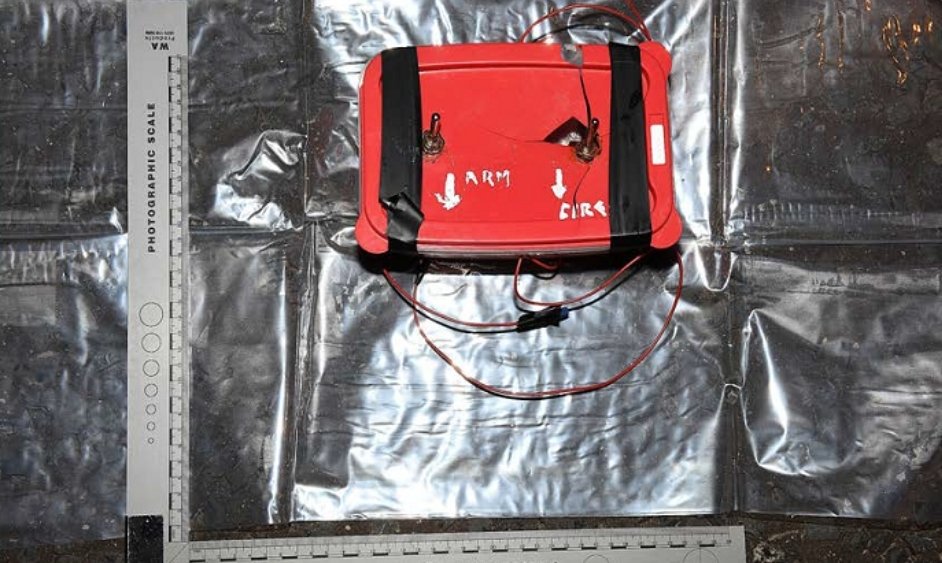 Police release images of a bomb found in Derry, Northern  Ireland yesterday, the discovery came after searches were being carried out after a different bomb was discovered on Saturday in a nearby town