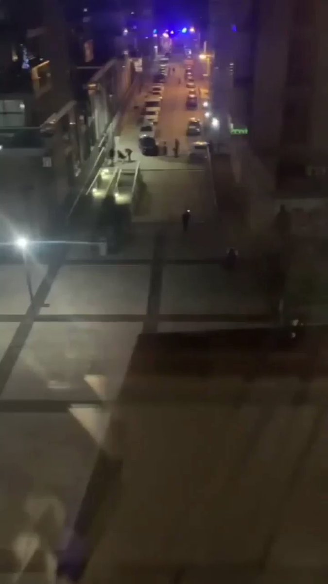 Video from last night murder scene in Greenwich South East London where a 30 year old was Fatally stabbed to death
