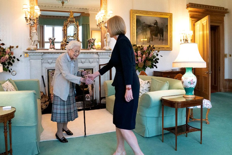 Britain's new Prime Minister Liz Truss with Queen Elizabeth in Balmoral Scotland photo Jane Barlow (AP)