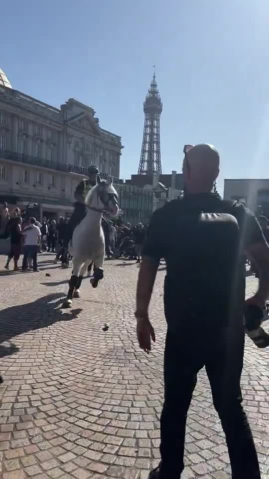 It took police ten minutes to arrive to clear brawlers from the square in front of Blackpool Church. One elderly punk says to police “what took you so long to arrive”