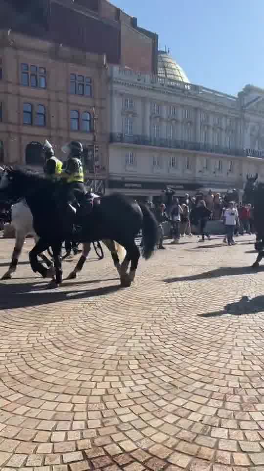 It took police ten minutes to arrive to clear brawlers from the square in front of Blackpool Church. One elderly punk says to police “what took you so long to arrive”