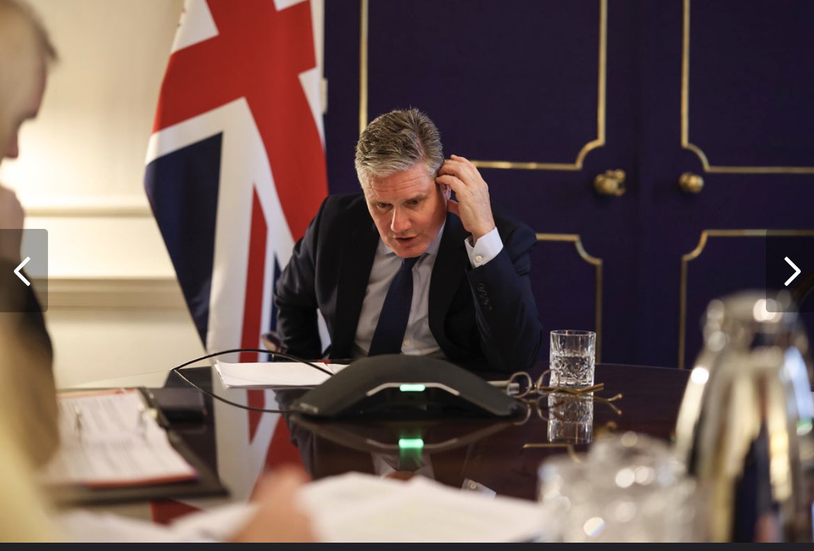 Der britische Premierminister Keir Starmer und der iranische Präsident Pezeshkian führten heute Abend im Rahmen der globalen Deeskalationsbemühungen ein dreißigminütiges Telefongespräch. Großbritannien fordert den Iran auf, von seiner Drohung eines Militärschlags gegen Israel Abstand zu nehmen.