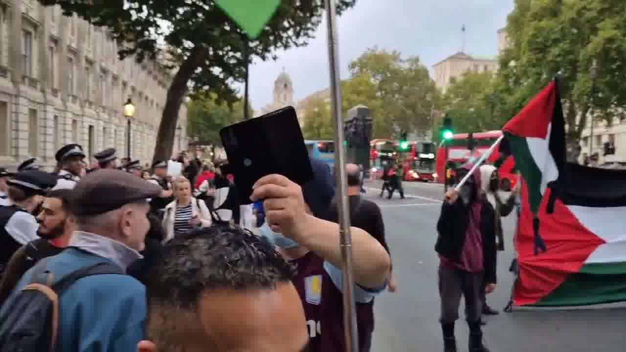 Palestine protesters blocking Whitehall roads outside No10 tonight