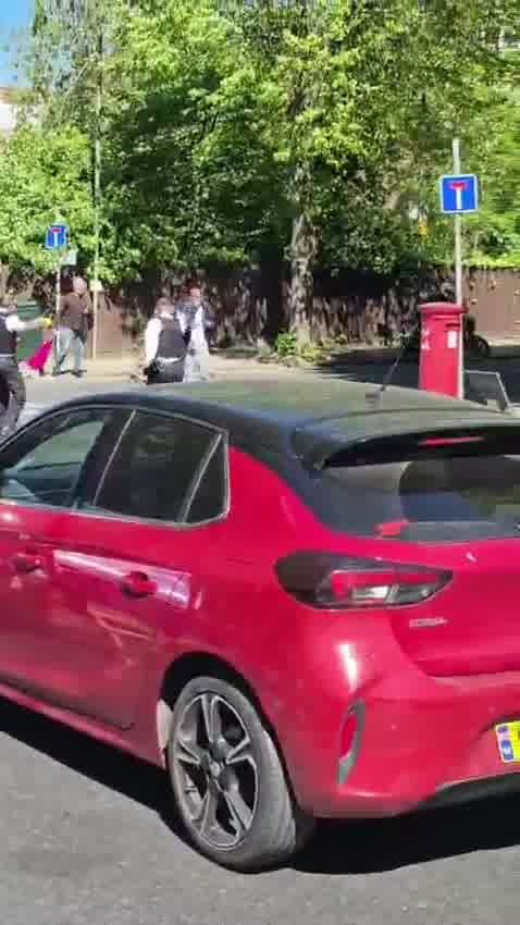 British police have arrested a terrorist who stabbed two Jewish men in London's Golders Green area. One of the victims is in serious condition.