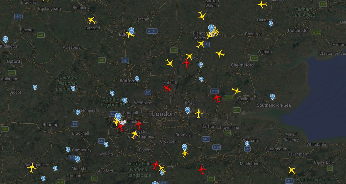 8 aircraft are squawking 7700 (general emergency) over London, most likely due to fuel shortages - Flightradar24